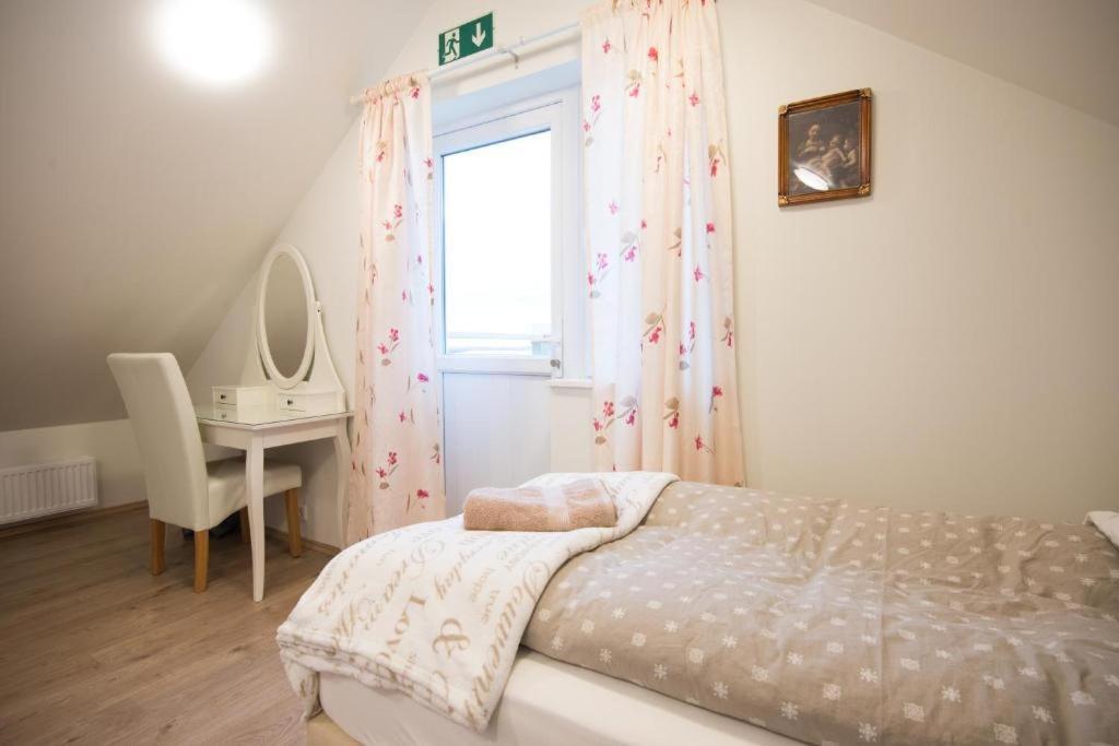 Guesthouse Grund Grindavík Εξωτερικό φωτογραφία